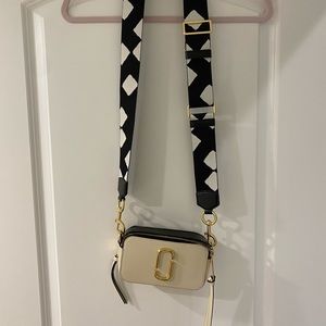 MARC JACOBS SNAPSHOT LEATHER CROSSBODY